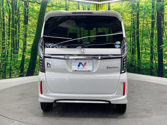 2018 Honda N-BOX CUSTOM DBA-JF3 (UW-69f495bfe767a)[18]