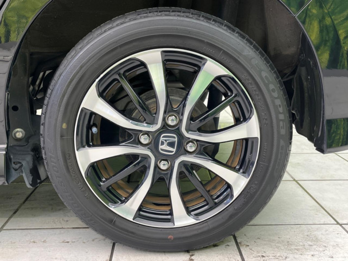 2019 Honda N-BOX CUSTOM DBA-JF3 (UW-69f495c0f1a04)[9]