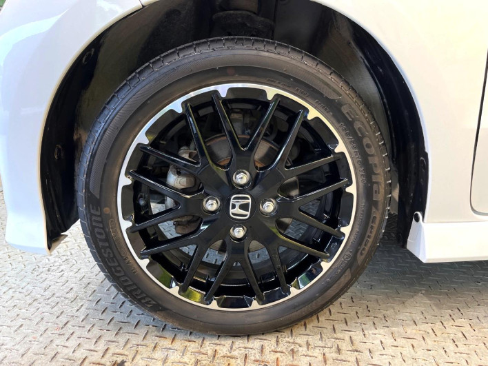 2023 Honda N-BOX CUSTOM 6BA-JF3 (UW-69f495c668aab)[20]