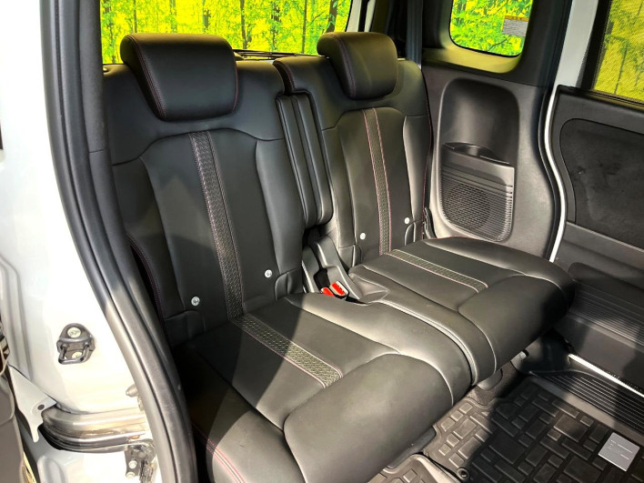 2023 Honda N-BOX CUSTOM 6BA-JF3 (UW-69f495c668aab)[27]