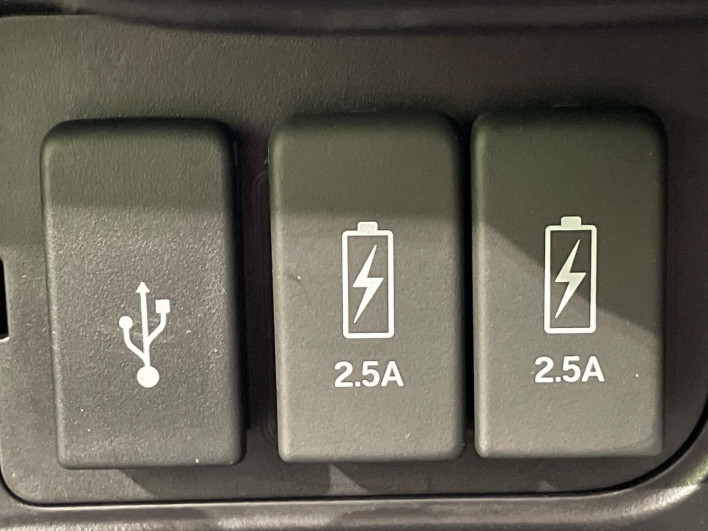 2021 Honda N-BOX CUSTOM 6BA-JF3 (UW-69f495c89b0df)[12]