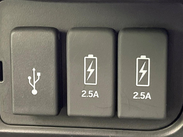 2022 Honda N-BOX CUSTOM 6BA-JF3 (UW-69f495c8d5807)[25]