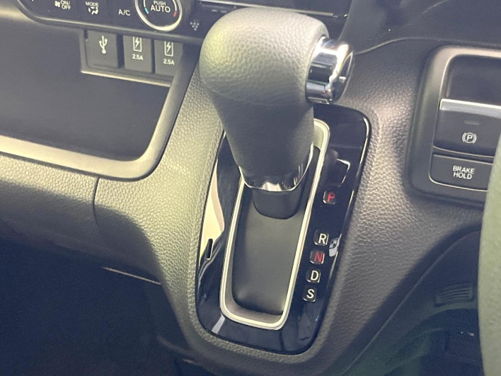 2022 Honda N-BOX CUSTOM 6BA-JF3 (UW-69f495c8d5807)[24]