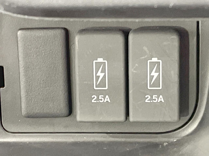 2018 Honda N-BOX CUSTOM DBA-JF4 (UW-69f495cc377ee)[24]