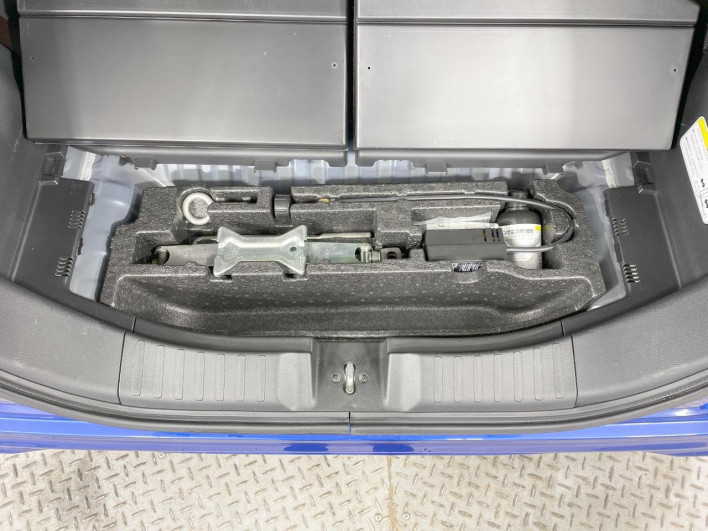 2018 Honda N-BOX CUSTOM DBA-JF4 (UW-69f495cc377ee)[6]