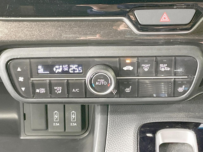 2018 Honda N-BOX CUSTOM DBA-JF4 (UW-69f495cc377ee)[23]