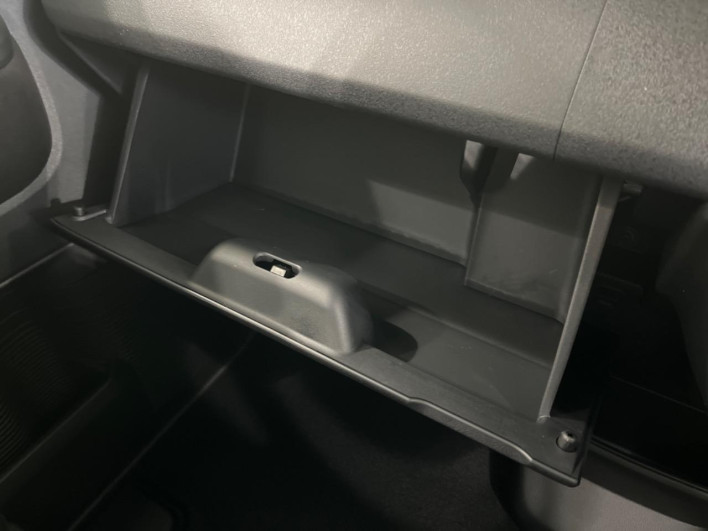 2026 Honda N-BOX CUSTOM 6BA-JF5 (UW-69f495d267fcf)[27]