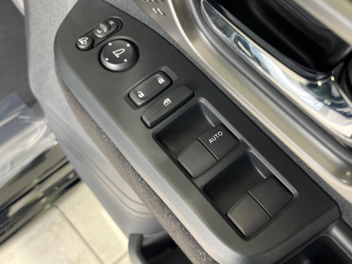 2026 Honda N-BOX CUSTOM 6BA-JF5 (UW-69f495d267fcf)[23]