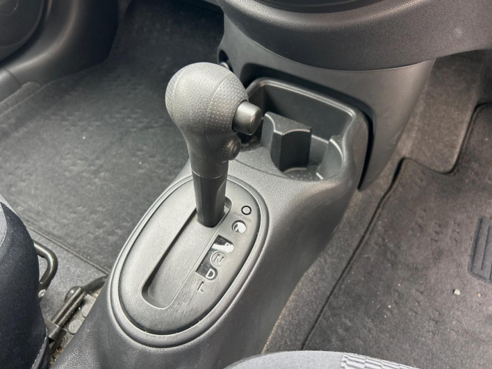 2016 Nissan March DBA-K13 (UW-69f495db3f5c9)[27]