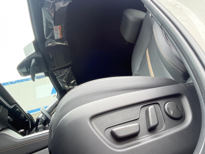 2022 Mazda CX-60 3CA-KH3R3P (UW-69f495e2db2d6)[29]