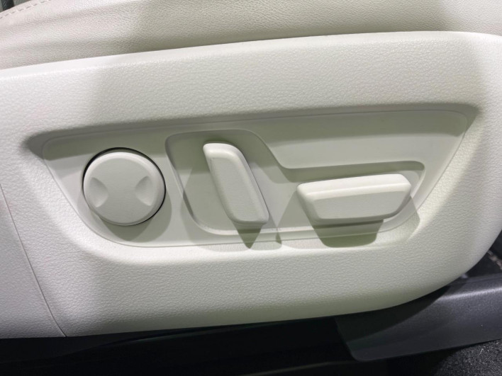 2022 Mazda CX-60 3CA-KH3R3P (UW-69f495e3d11f1)[6]