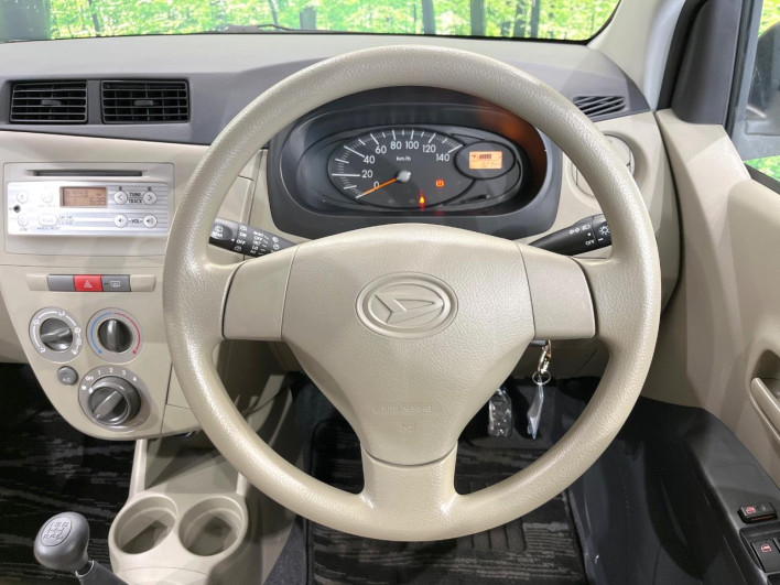 2014 Daihatsu Mira DBA-L285S (UW-69f495e71d70f)[27]