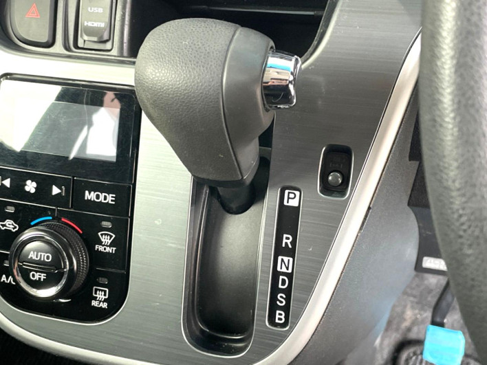 2015 Daihatsu Move DBA-LA160S (UW-69f495edba3d3)[20]
