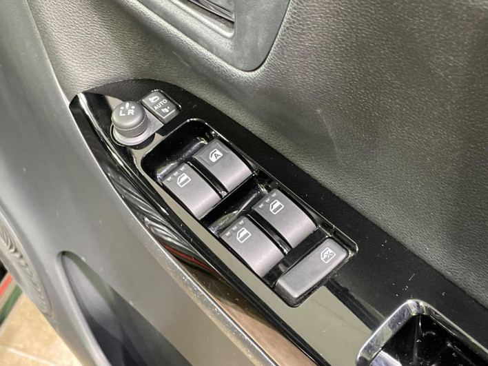 2017 Daihatsu Cast DBA-LA250S (UW-69f495ee86dfd)[13]
