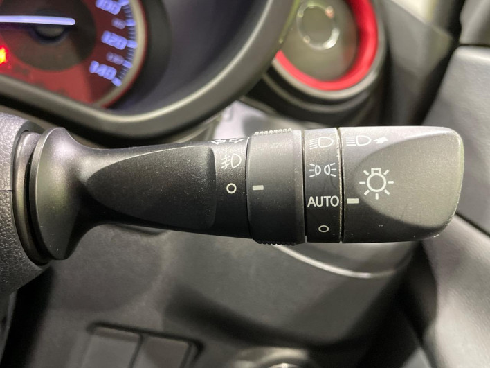 2017 Daihatsu Cast DBA-LA250S (UW-69f495ee86dfd)[28]