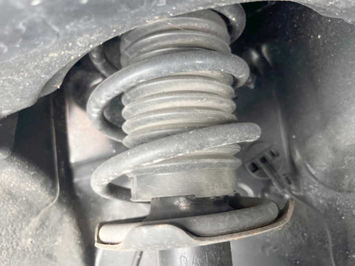 2016 Toyota Pixis Epoch DBA-LA300A (UW-69f495efe56d4)[17]