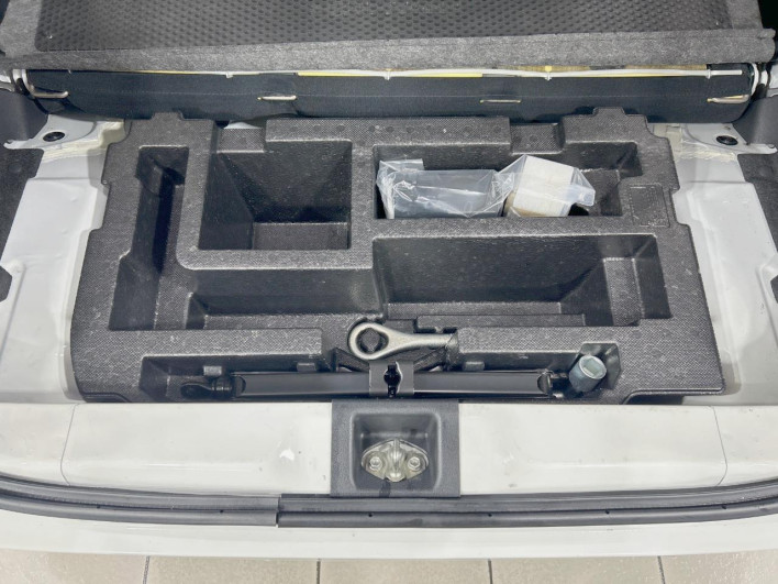 2019 Daihatsu Mirai Ease 5BA-LA350S (UW-69f495f1cc43b)[21]