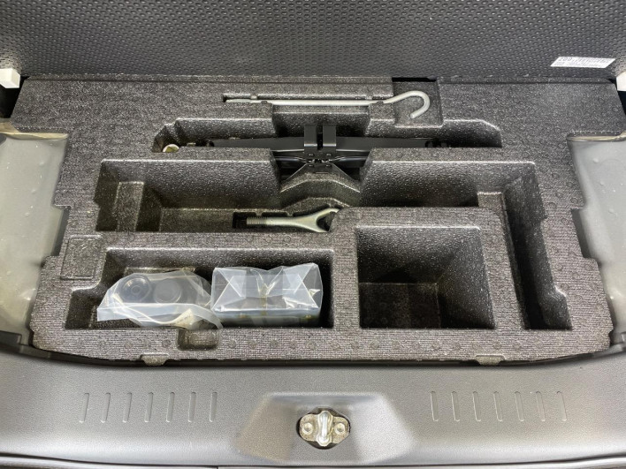 2015 Daihatsu Tanto DBA-LA600S (UW-69f495f763901)[25]