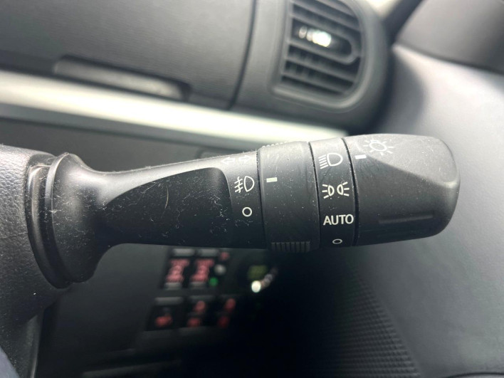 2019 Daihatsu Tanto DBA-LA600S (UW-69f495fadb0a7)[22]