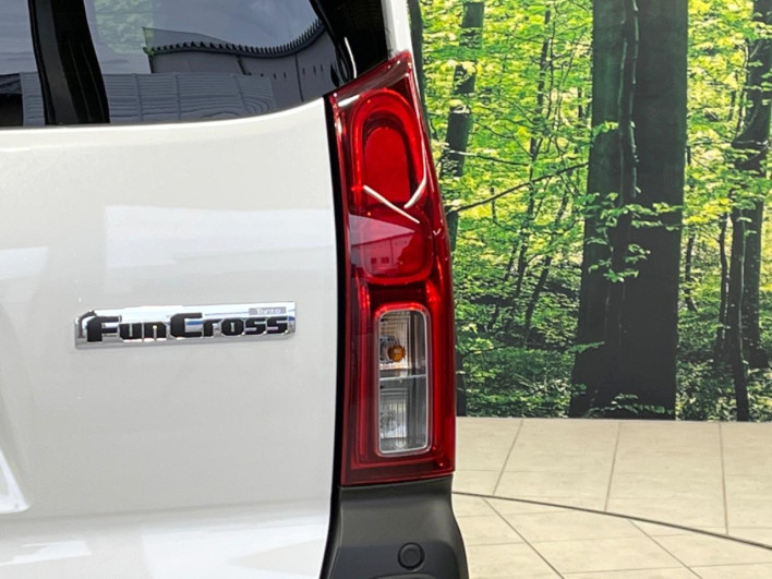 2023 Daihatsu Tanto 5BA-LA650S (UW-69f495fcddd63)[20]