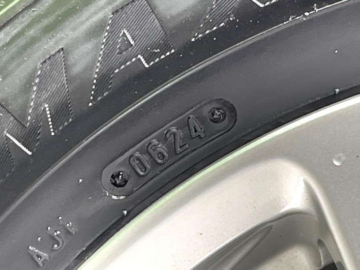 2015 Daihatsu Wake DBA-LA700S (UW-69f496014f0cd)[16]