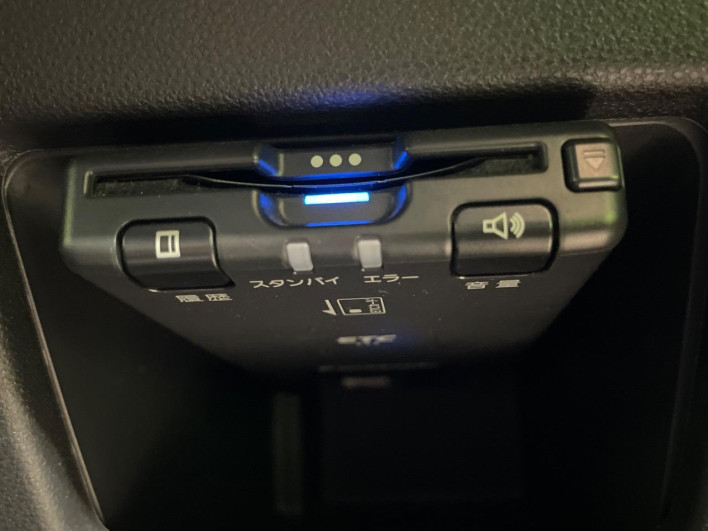 2017 Daihatsu Wake DBA-LA700S (UW-69f49601d0a1f)[27]