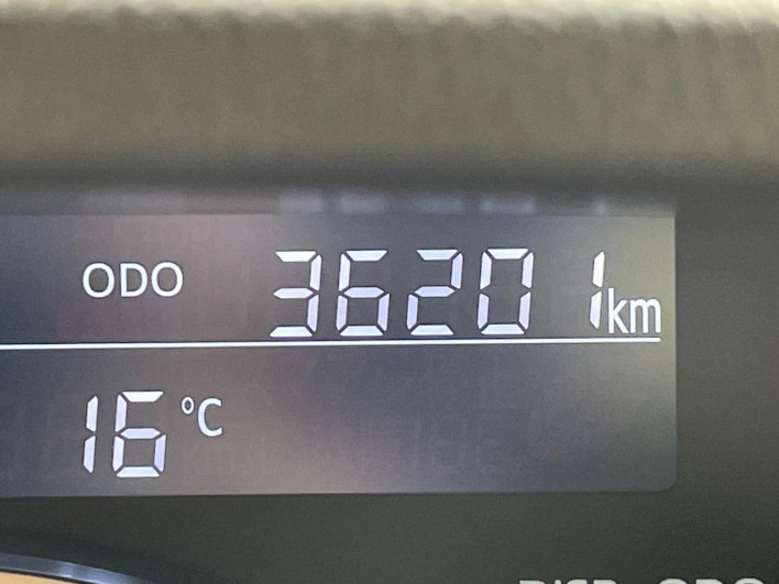 2017 Daihatsu Wake DBA-LA700S (UW-69f49601d0a1f)[2]