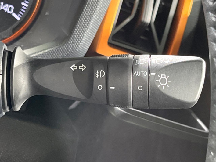 2021 Daihatsu Taft 5BA-LA900S (UW-69f49608274bb)[21]