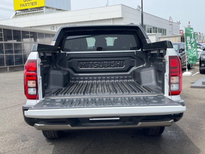 2025 Mitsubishi Triton 3DF-LC2T (UW-69f4960bcb57b)[22]
