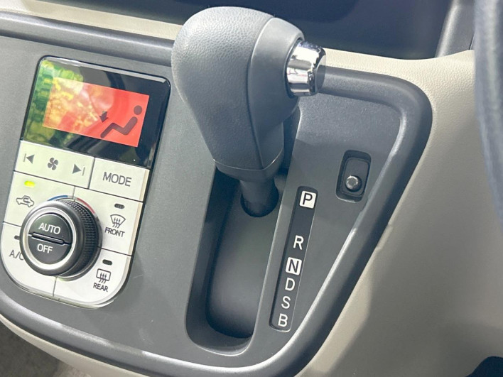 2017 Toyota Passo DBA-M700A (UW-69f4960d92f9e)[26]