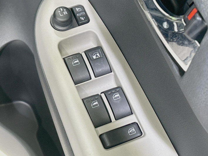2019 Daihatsu Boon 5BA-M700S (UW-69f4960e6d222)[18]