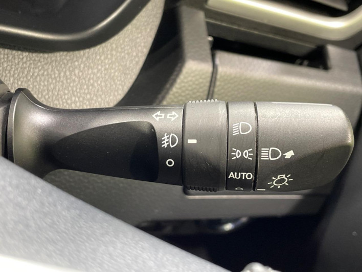 2017 Toyota TANK DBA-M900A (UW-69f4961004f63)[15]