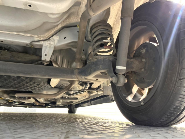 2017 Toyota Roomy DBA-M900A (UW-69f49611535da)[28]