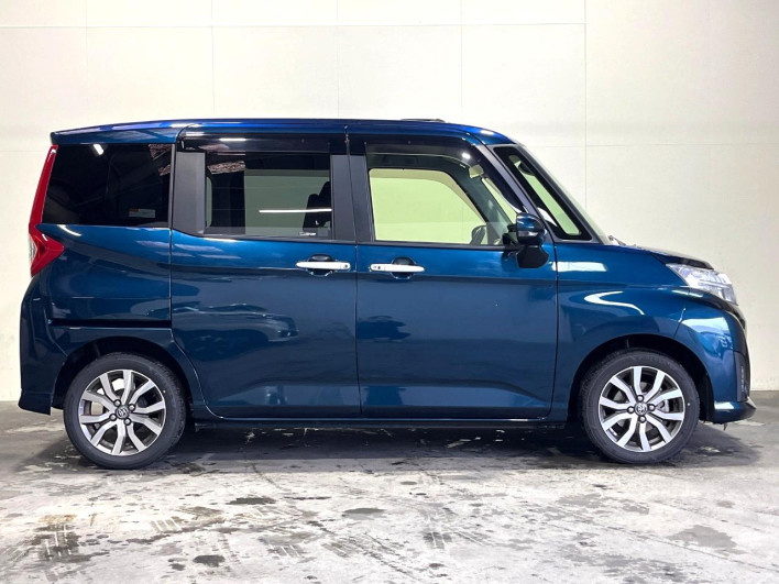 2017 Toyota Roomy DBA-M900A (UW-69f496118cf65)[18]