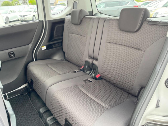 2017 Mitsubishi Delica D:2 DAA-MB36S (UW-69f49622479b1)[29]