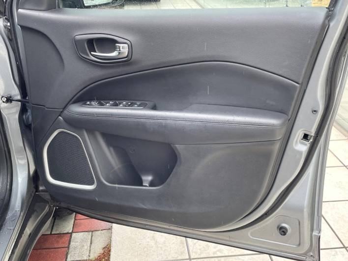 2018 Chrysler Jeep Compass ABA-M624 (UW-69f49622d91ac)[28]