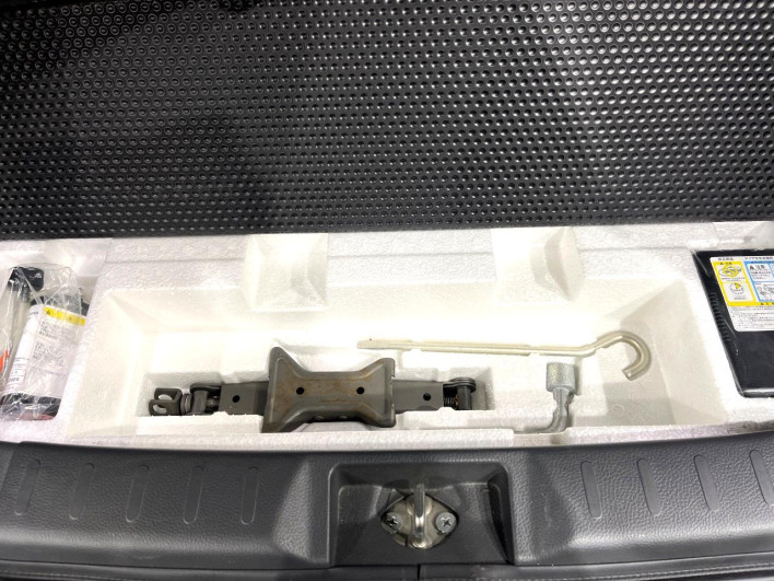 2013 Suzuki Wagon R Stingray DBA-MH34S (UW-69f496261b24c)[27]