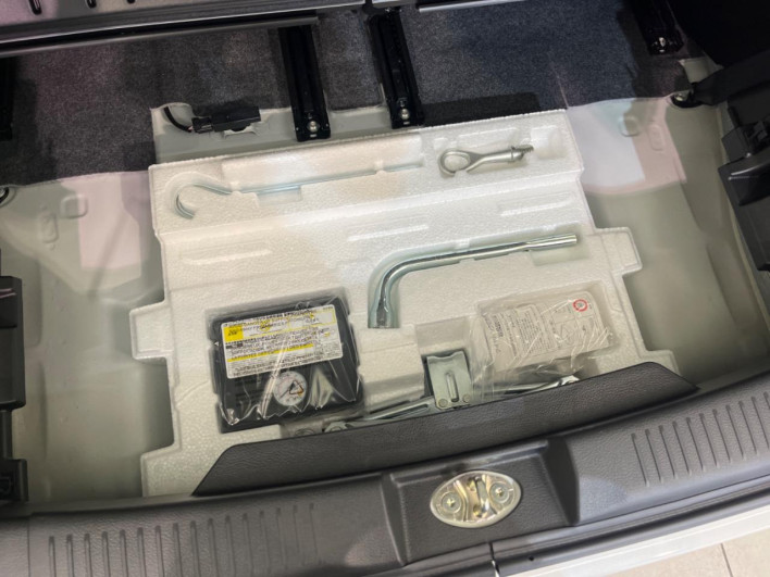 2022 Suzuki Hustler 5AA-MR92S (UW-69f49647a1f33)[24]