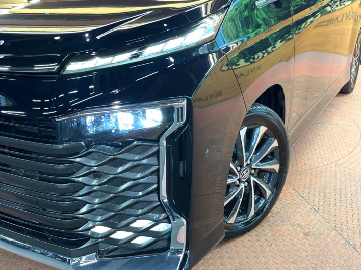 2022 Toyota Voxy 6BA-MZRA90W (UW-69f4966888629)[15]