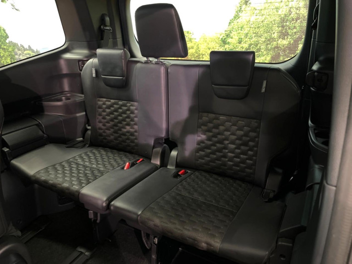 2022 Toyota Voxy 6BA-MZRA90W (UW-69f4966888629)[10]
