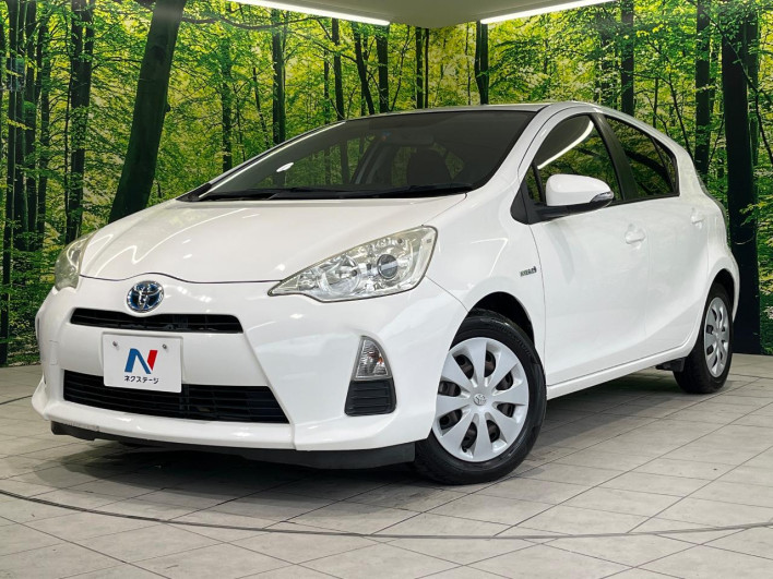 2013 Toyota Aqua DAA-NHP10 (UW-69f4966ee3ec2)[0]