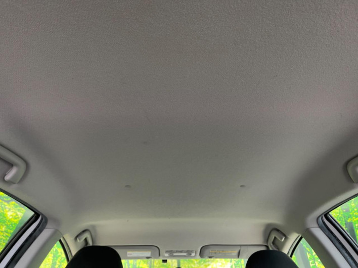 2013 Toyota Aqua DAA-NHP10 (UW-69f4966ee3ec2)[19]