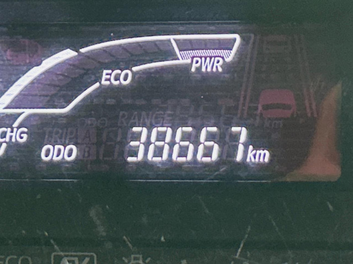 2015 Toyota Aqua DAA-NHP10 (UW-69f4966f9bbfc)[2]