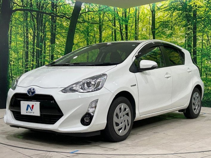 2015 Toyota Aqua DAA-NHP10 (UW-69f4966f9bbfc)[11]