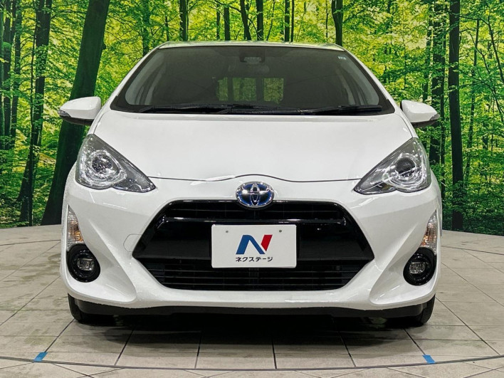 2015 Toyota Aqua DAA-NHP10 (UW-69f4966f9bbfc)[18]