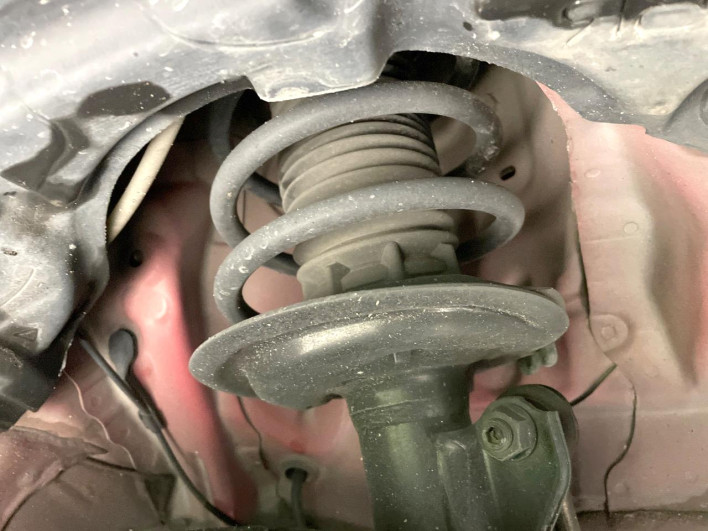 2019 Toyota Aqua DAA-NHP10 (UW-69f49670e6fd9)[15]