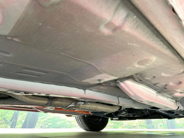 2019 Toyota Aqua DAA-NHP10 (UW-69f49670e6fd9)[28]