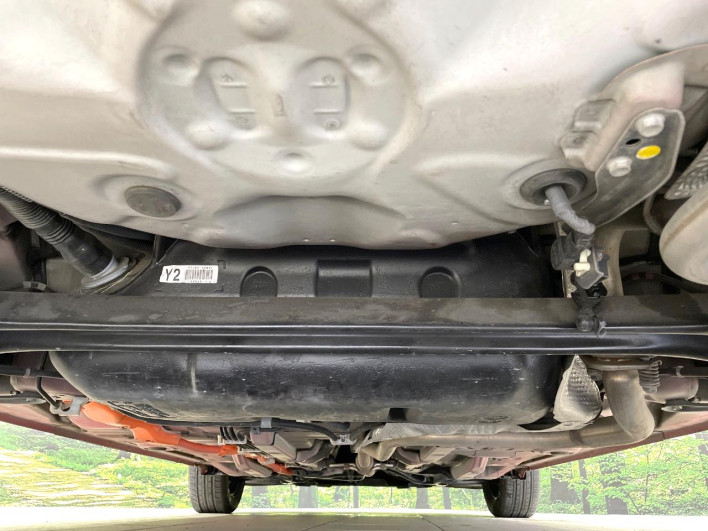 2019 Toyota Aqua DAA-NHP10 (UW-69f49670e6fd9)[25]