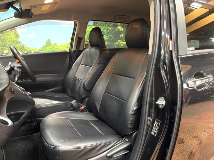 2015 Toyota Sienta DAA-NHP170G (UW-69f49674d4db8)[5]