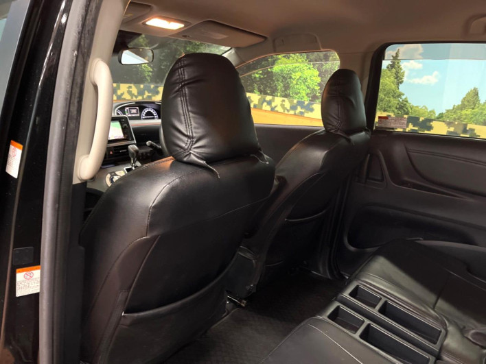 2015 Toyota Sienta DAA-NHP170G (UW-69f49674d4db8)[7]
